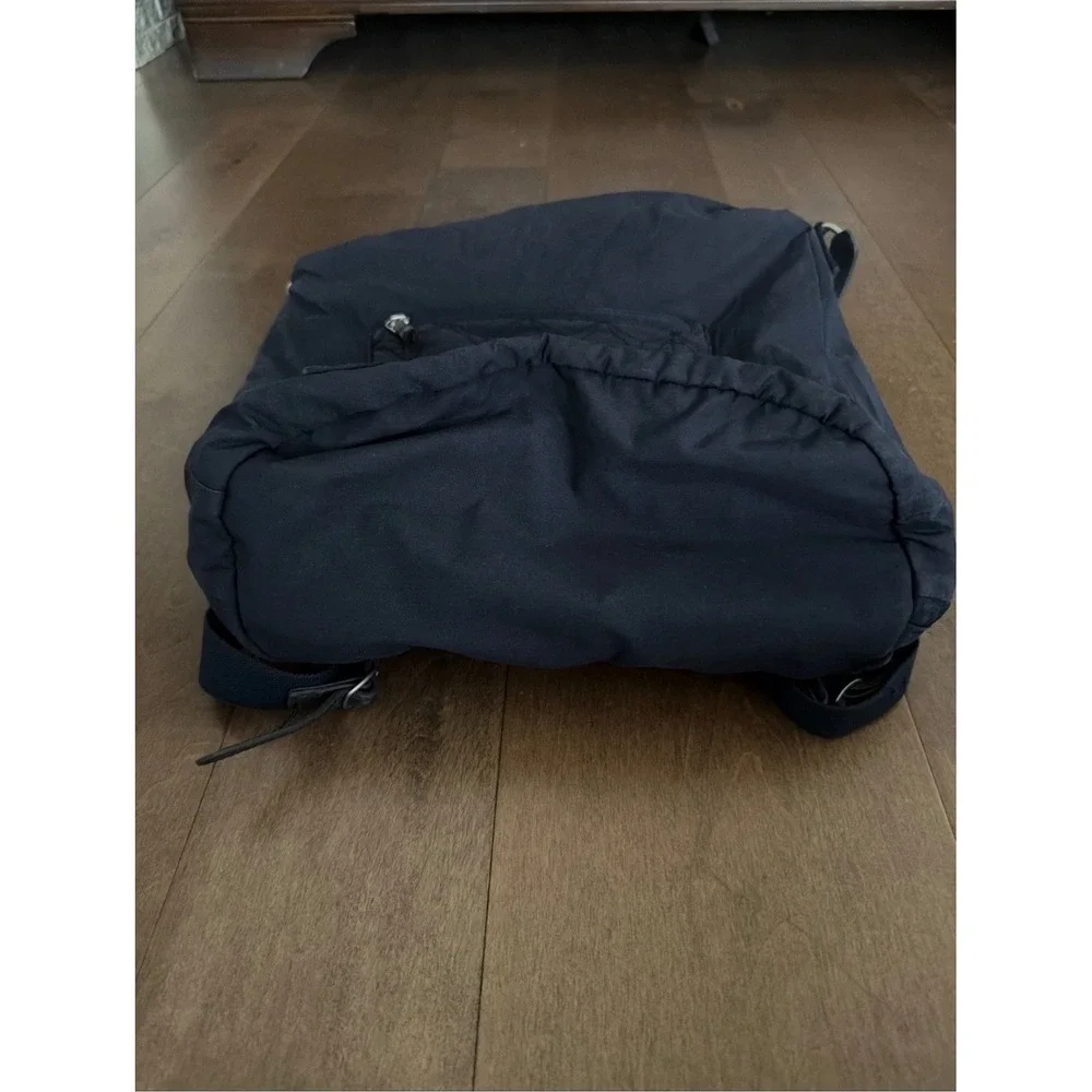 Timbuk2 quilted utility